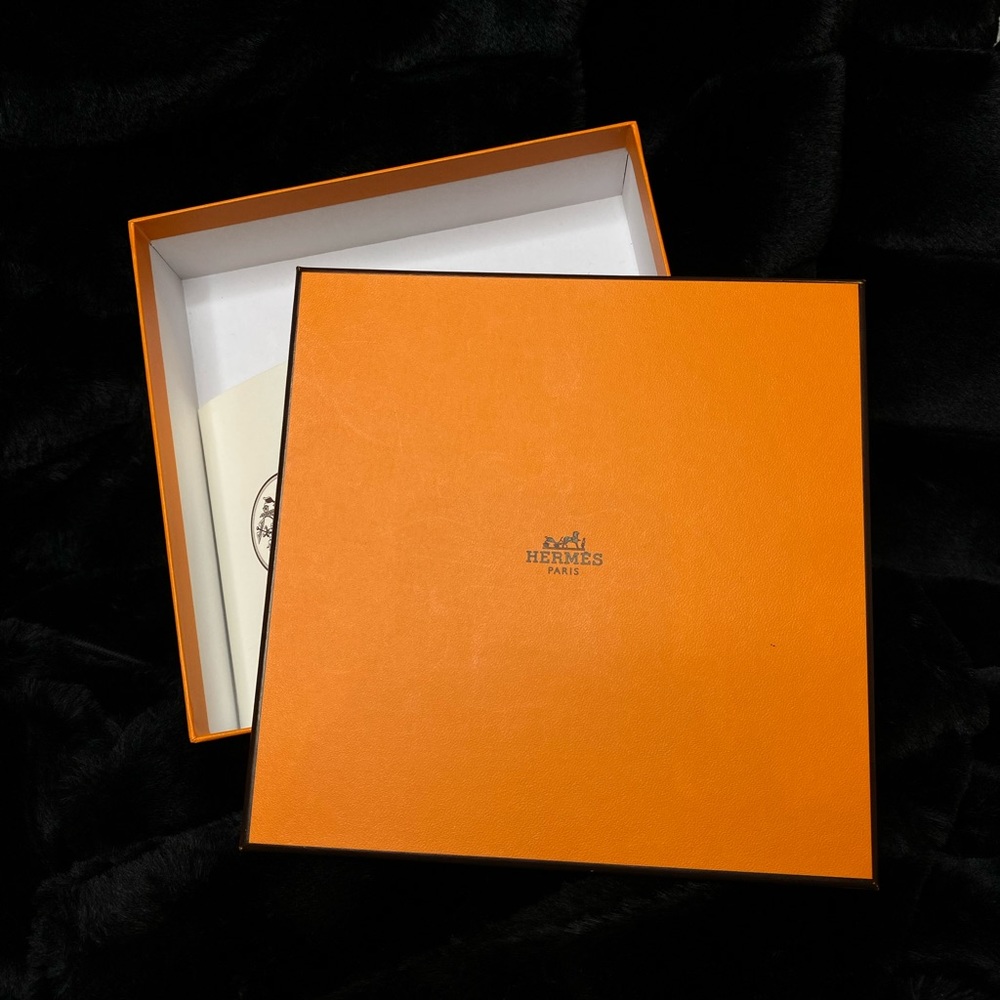 Hermès Box